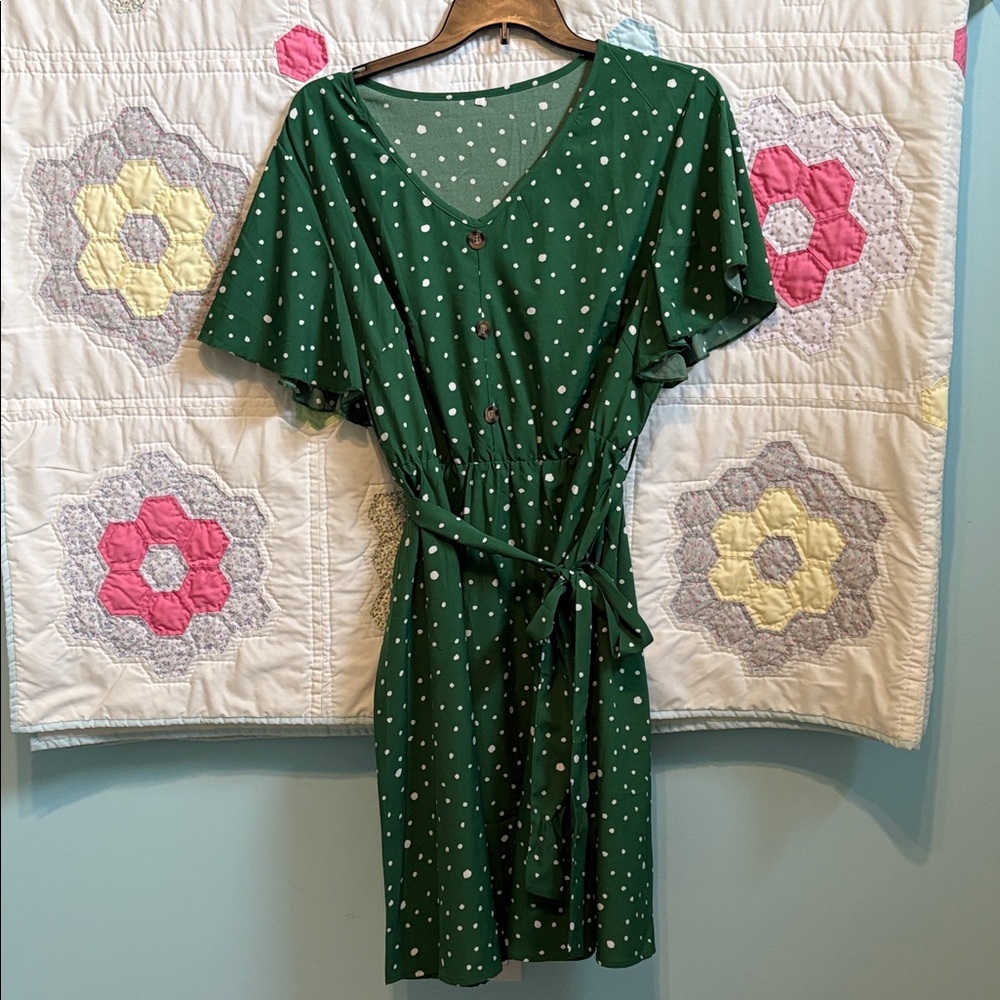 SHEIN New Green with White Dots Dress. Decorative buttons and belt.